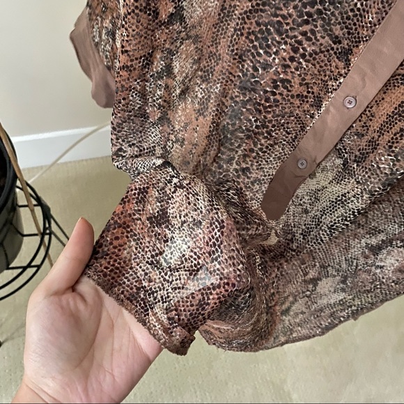 WILFRED Brown Silk Snakeskin Blouse - Picture 5 of 9